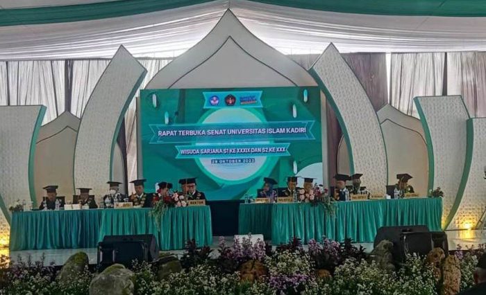 Wisuda_Uniska_Kediri_S1_Ke-39_dan_S2_Ke-30_Tahun_2022