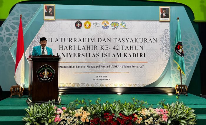 6 Rektor UNISKA menegaskan komitmen kampus untuk terus membuka akses pendidikan tinggi bagi seluruh lapisan masyarakat, termasuk para santri.