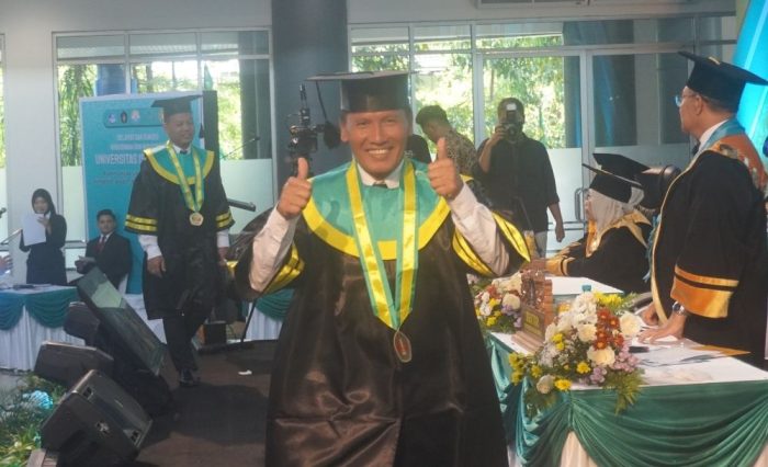 439